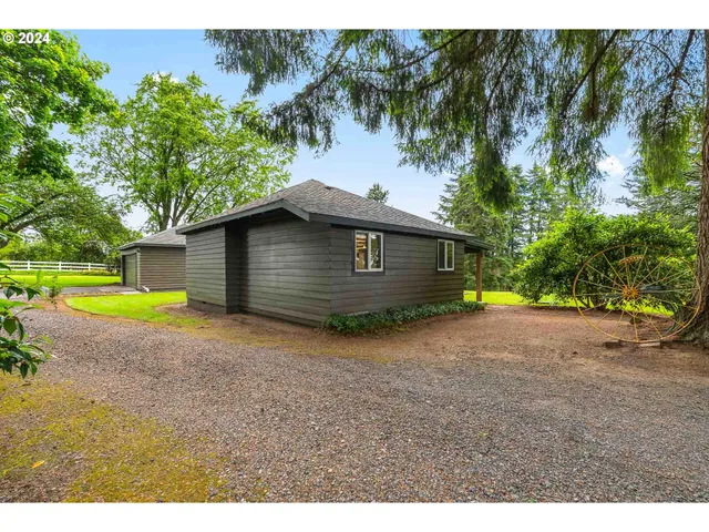$1,899,900 | 55051 Fullerton Road, Warren, OR 97053
