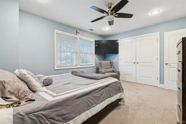 $499,990 | 15 Gazebo Lane, Holtsville, NY 11742