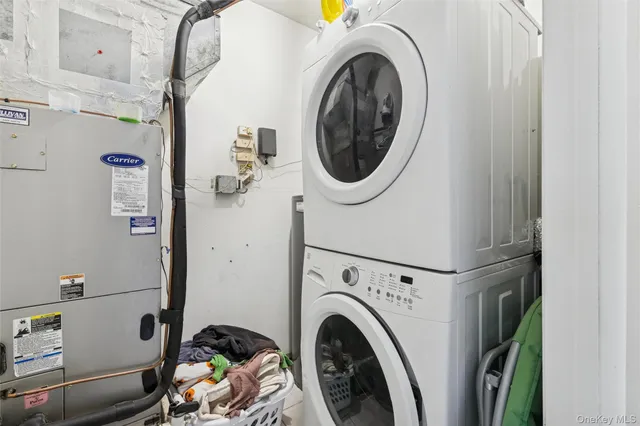 $499,990 | 15 Gazebo Lane, Holtsville, NY 11742