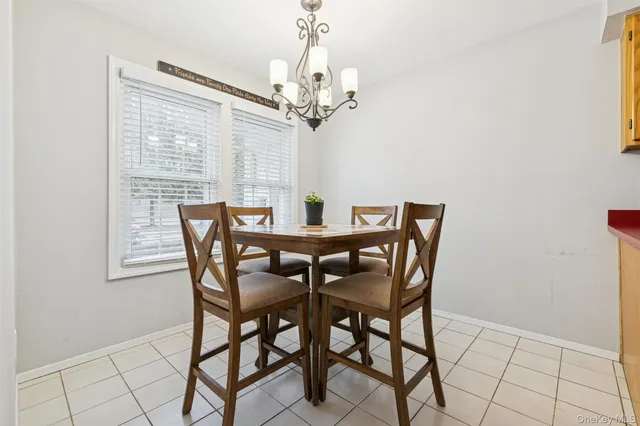 $499,990 | 15 Gazebo Lane, Holtsville, NY 11742