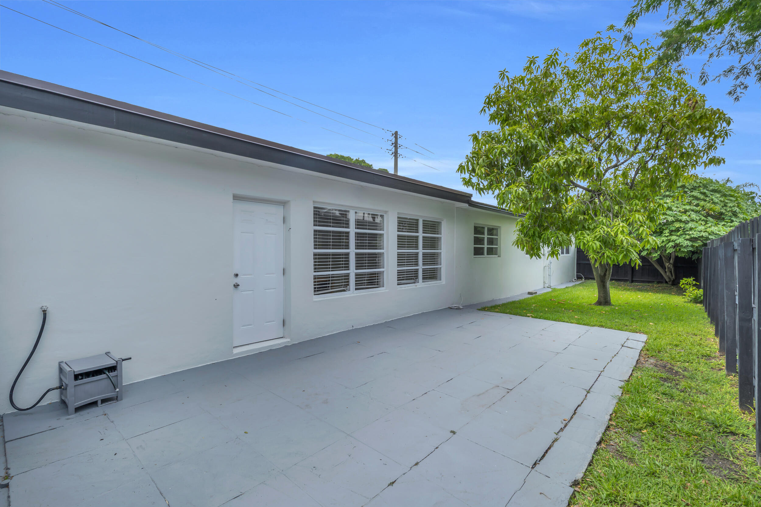 3262 Pierce Street Hollywood, FL 33021 - Photo 22 of 23 35_bw4a8295
