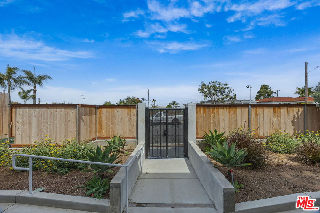 1417 Lemon Street Oceanside, CA 92058 - Photo 7 of 29