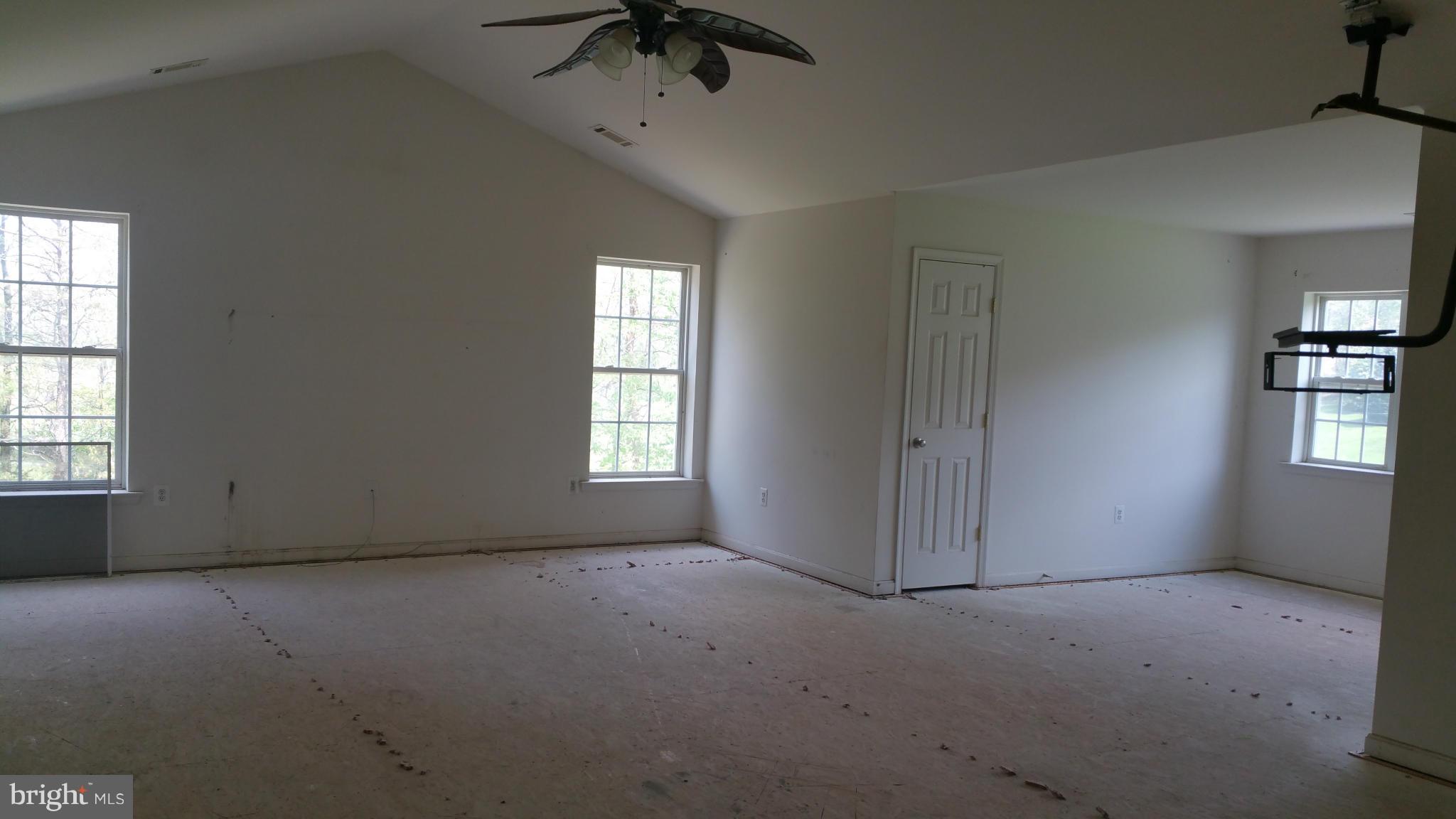 14837 Weller Road Hancock, MD 21750 - Photo 26 of 30 Bedroom (Master)