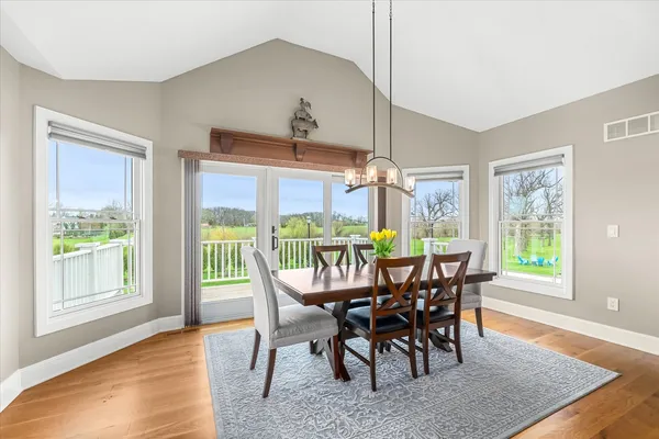 $700,000 | 10016 East Hickory Ridge Drive, Rochelle, IL 61068