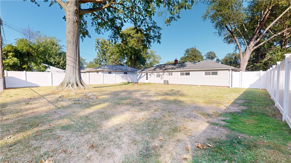 208 Vineyard Road Avon Lake, OH 44012 - Photo 21 of 24 Gallery Image 21