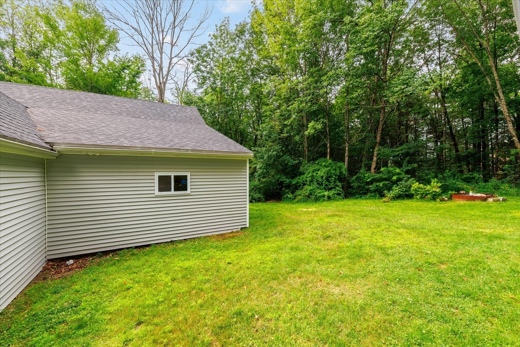 152 North Main Street Templeton, MA 01468 - Photo 3 of 24