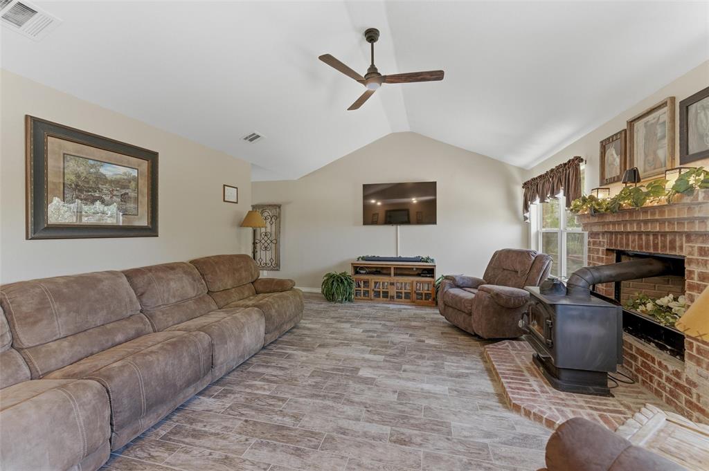 10537 East Lone Star Road, Unit 7 AC Weatherford, TX 76088 - Photo 4 of 36