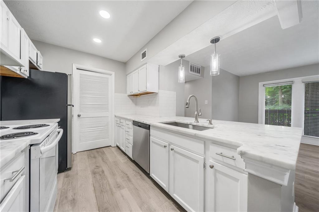 113 Tuxworth Circle Decatur, GA 30033 - Photo 14 of 39