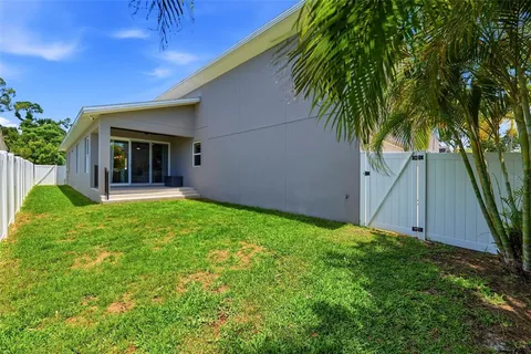 $750,000 | 5160 Dartmouth Avenue North, St. Petersburg, FL 33710