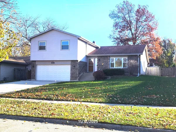 $463,000 | 1035 South Elmwood Lane, Bartlett, IL 60103