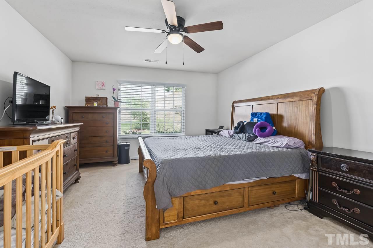6808 Planting Court Raleigh, NC 27610 - Photo 12 of 29
