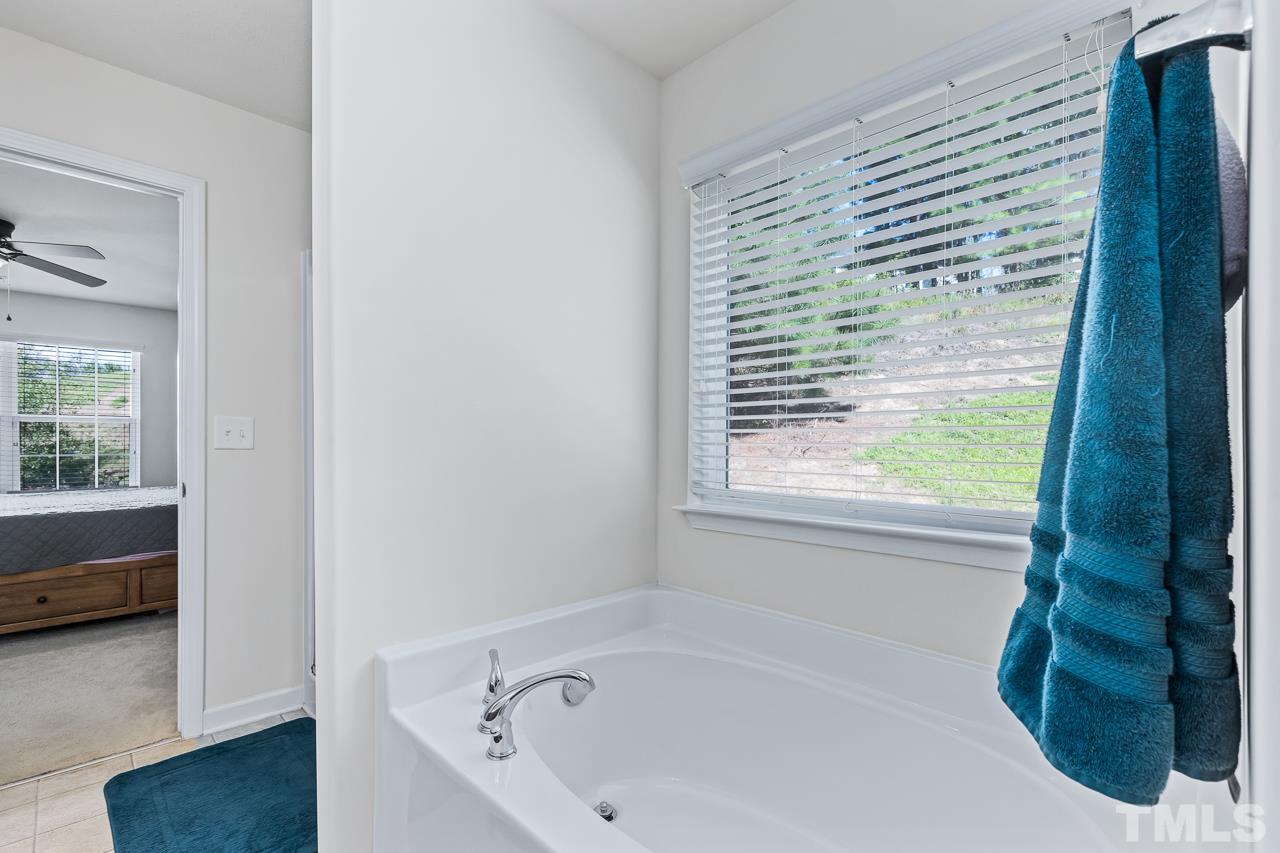 6808 Planting Court Raleigh, NC 27610 - Photo 16 of 29