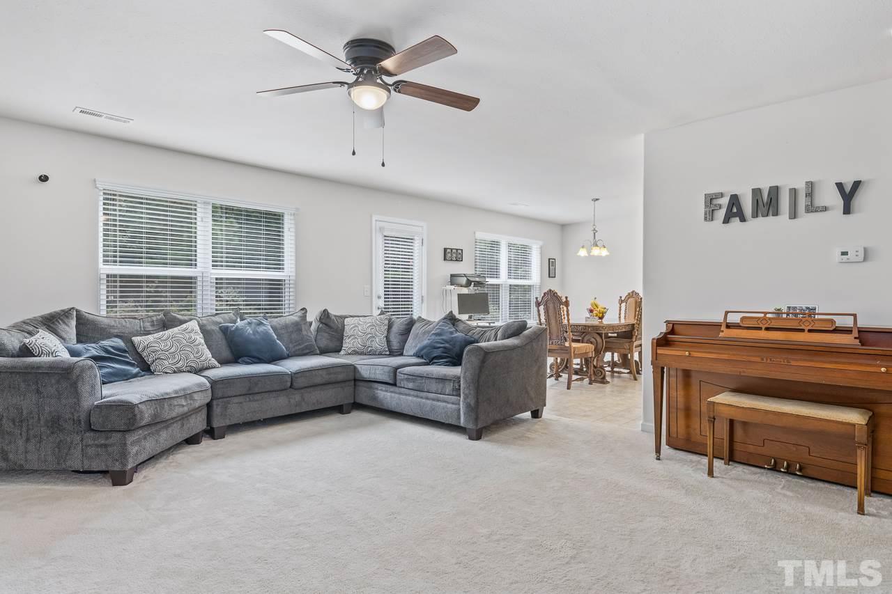 6808 Planting Court Raleigh, NC 27610 - Photo 6 of 29