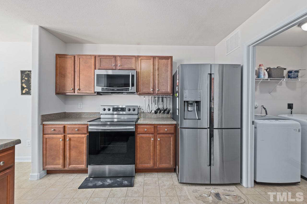 6808 Planting Court Raleigh, NC 27610 - Photo 10 of 29
