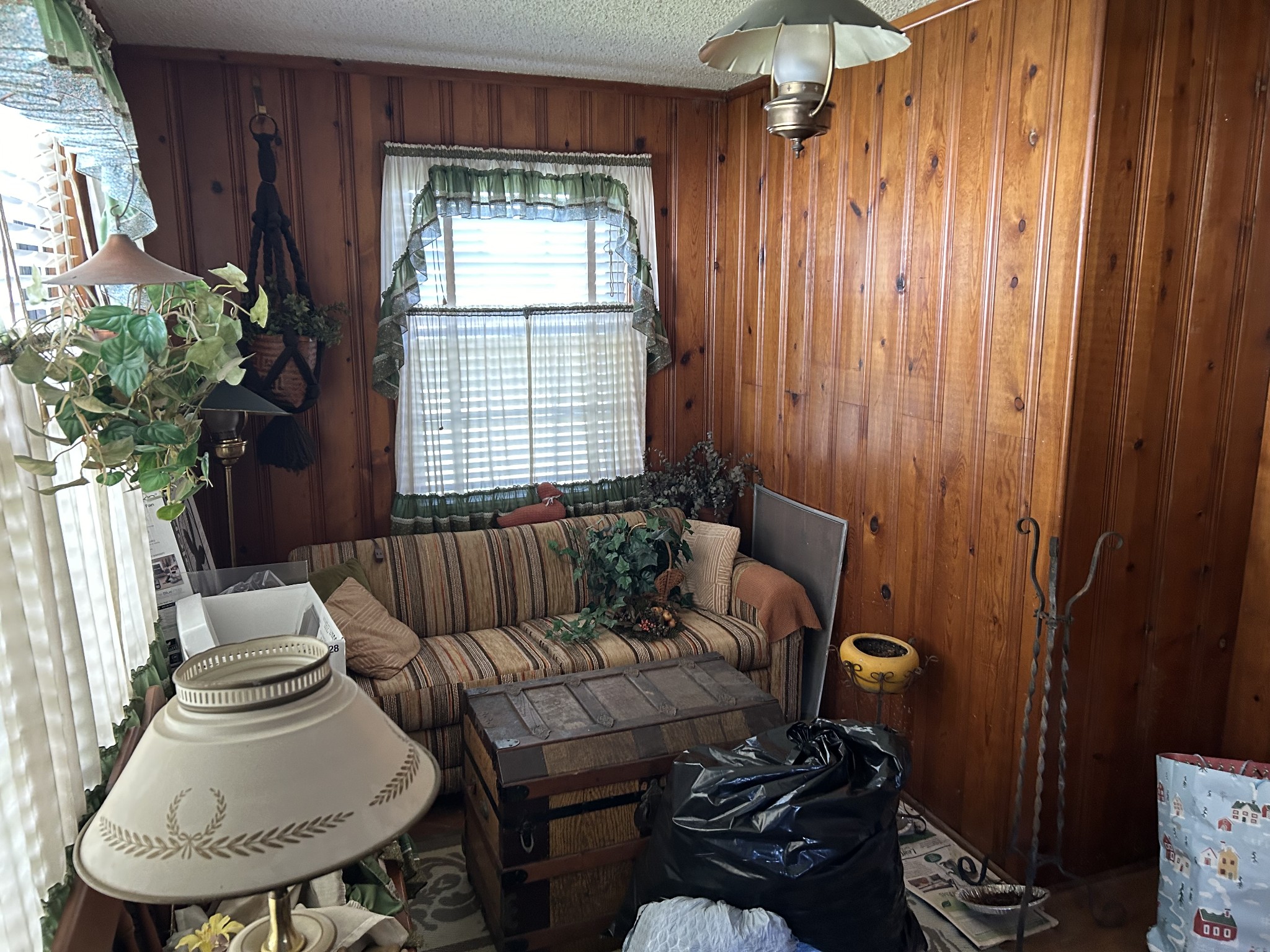 703 Cheatham Street Springfield, TN 37172 - Photo 7 of 14 a living room with furniture and a window