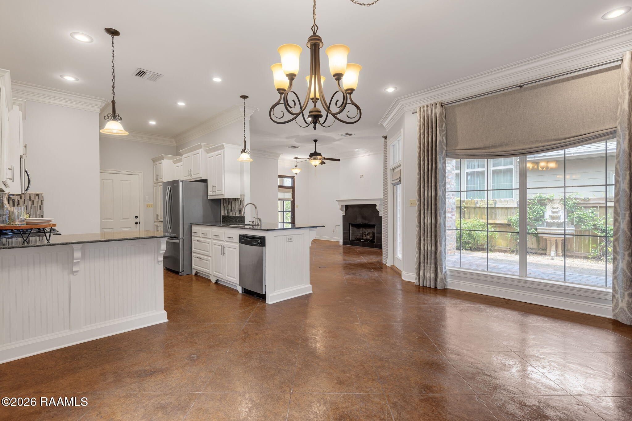 107 Barataria Bay Point Lafayette, LA 70508 - Photo 9 of 25 Dining Room