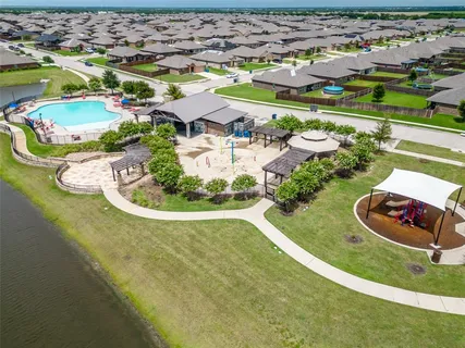 $285,000 | 903 Farmstead Way, Royse City, TX 75189