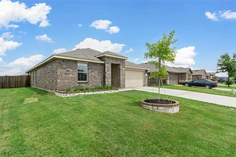 $285,000 | 903 Farmstead Way, Royse City, TX 75189