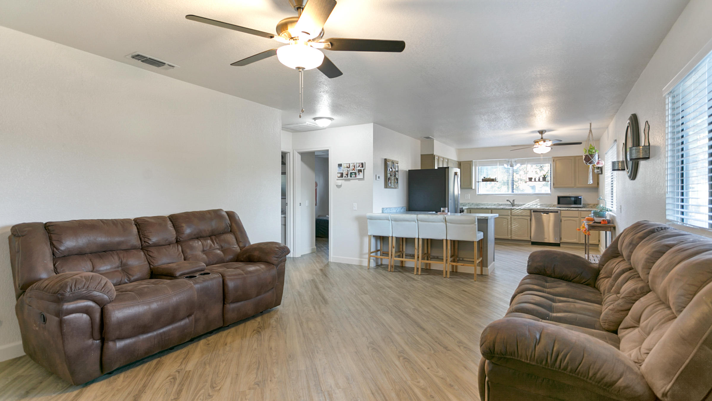 4434 East Bonnyview Road Redding, CA 96001 - Photo 3 of 35 IMG_0316