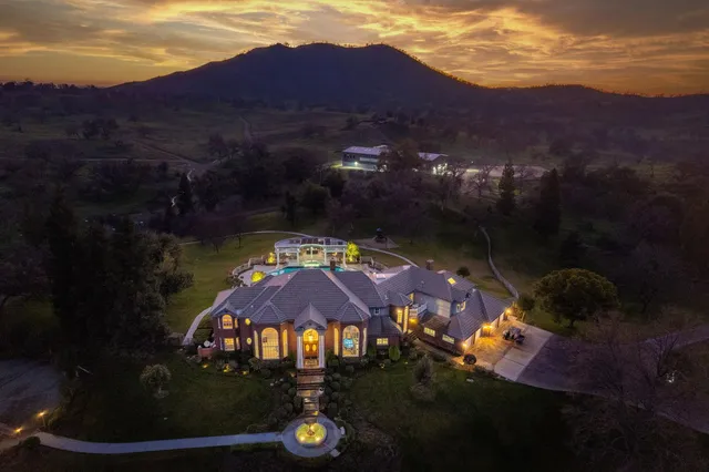 $6,500,000 | 14141 Millerton Road, Prather, CA 93651