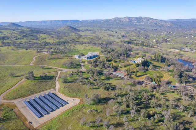 $6,500,000 | 14141 Millerton Road, Prather, CA 93651