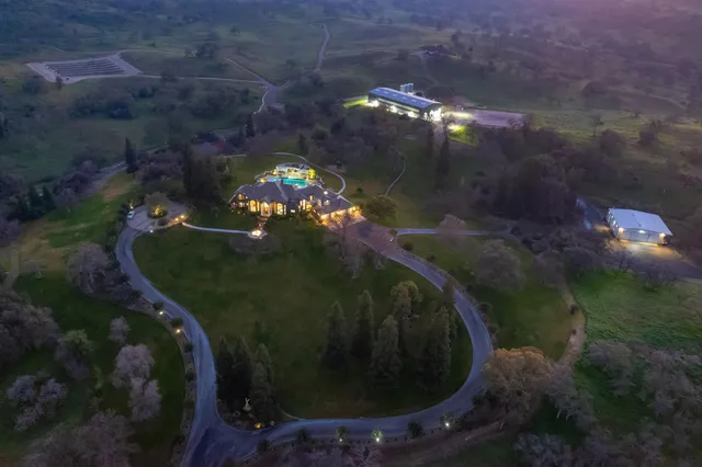 $6,500,000 | 14141 Millerton Road, Prather, CA 93651