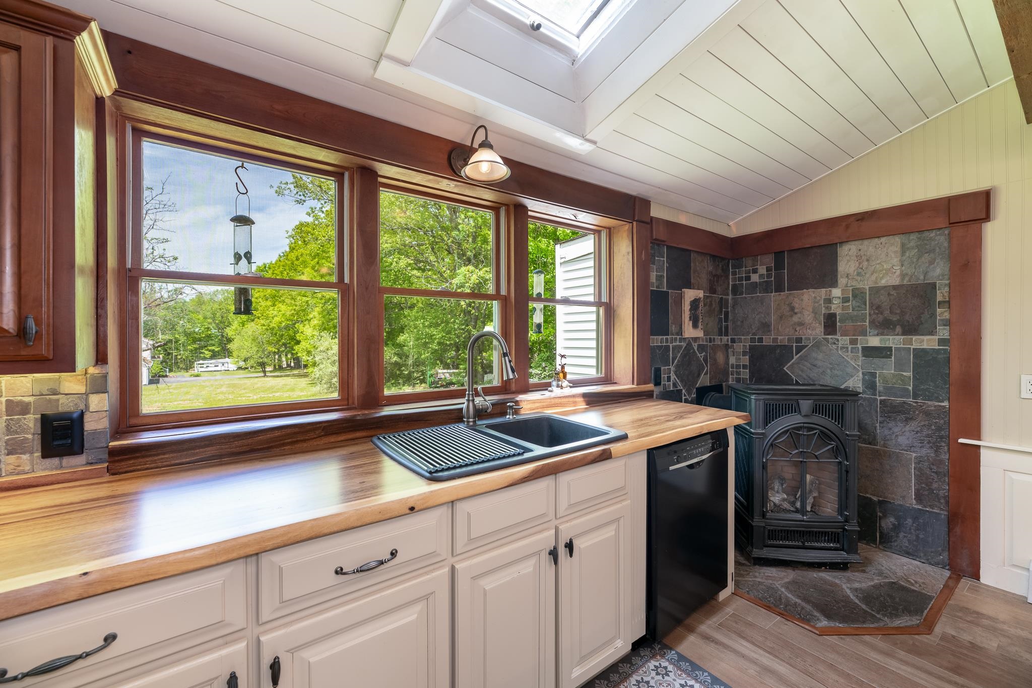 220 Stockbridge Corner Road Alton, NH 03809 - Photo 17 of 56