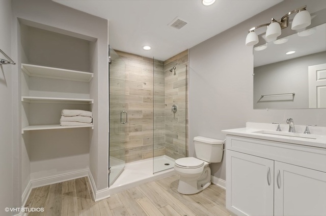 3237 West Victoria Street Chicago, IL 60659 - Photo 12 of 16