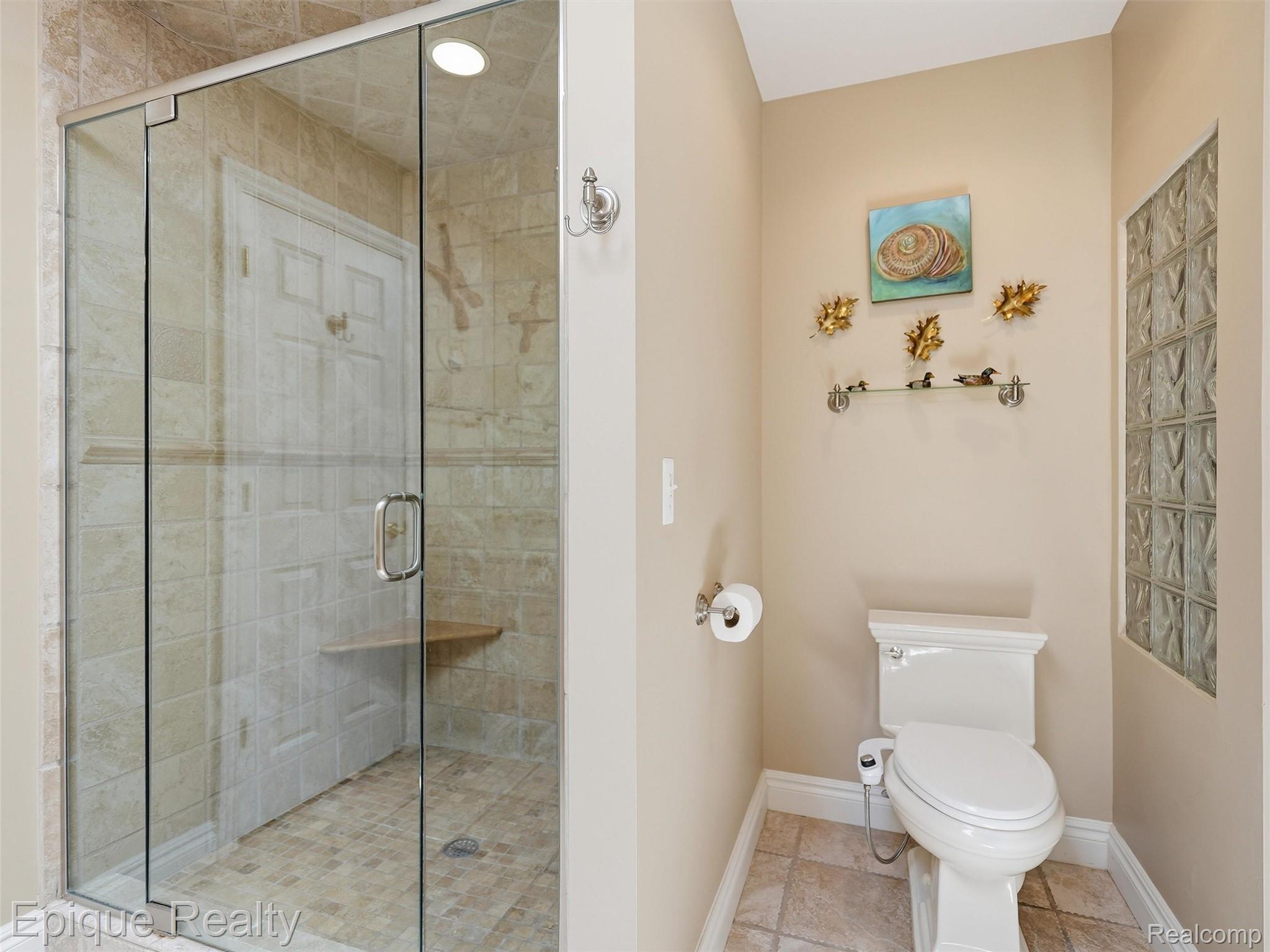 33124 North River Road Harrison Township, MI 48045 - Photo 33 of 77 Primary bath