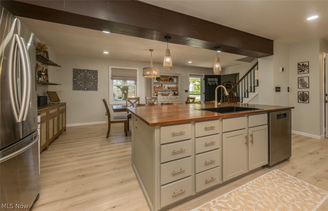 2108 Devonshire Road Northwest Canton, OH 44708 - Photo 4 of 33 Center kitchen island