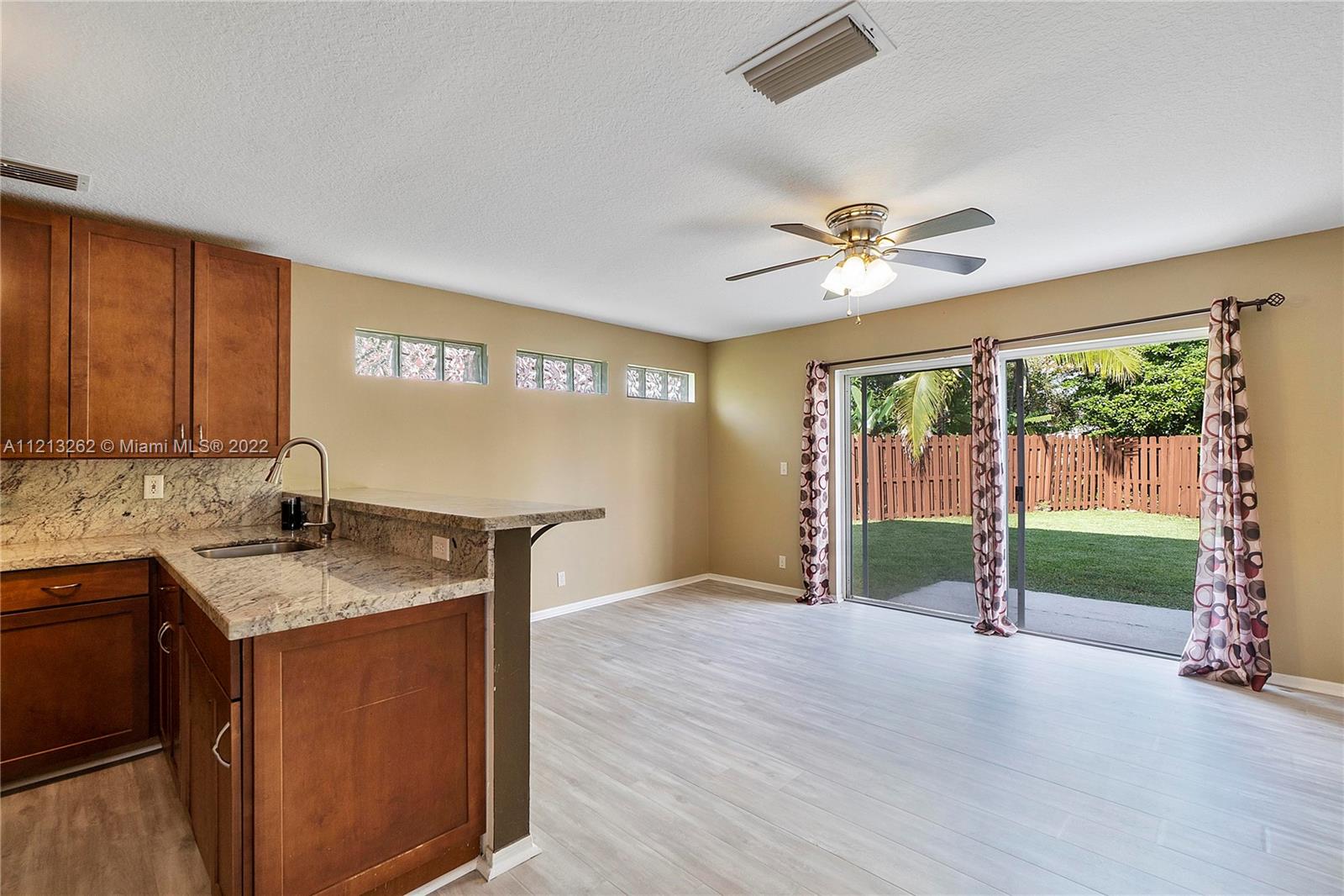 3123 Sunset Circle Margate, FL 33063 - Photo 12 of 58