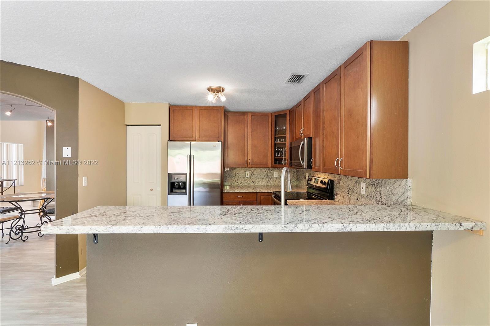 3123 Sunset Circle Margate, FL 33063 - Photo 15 of 58