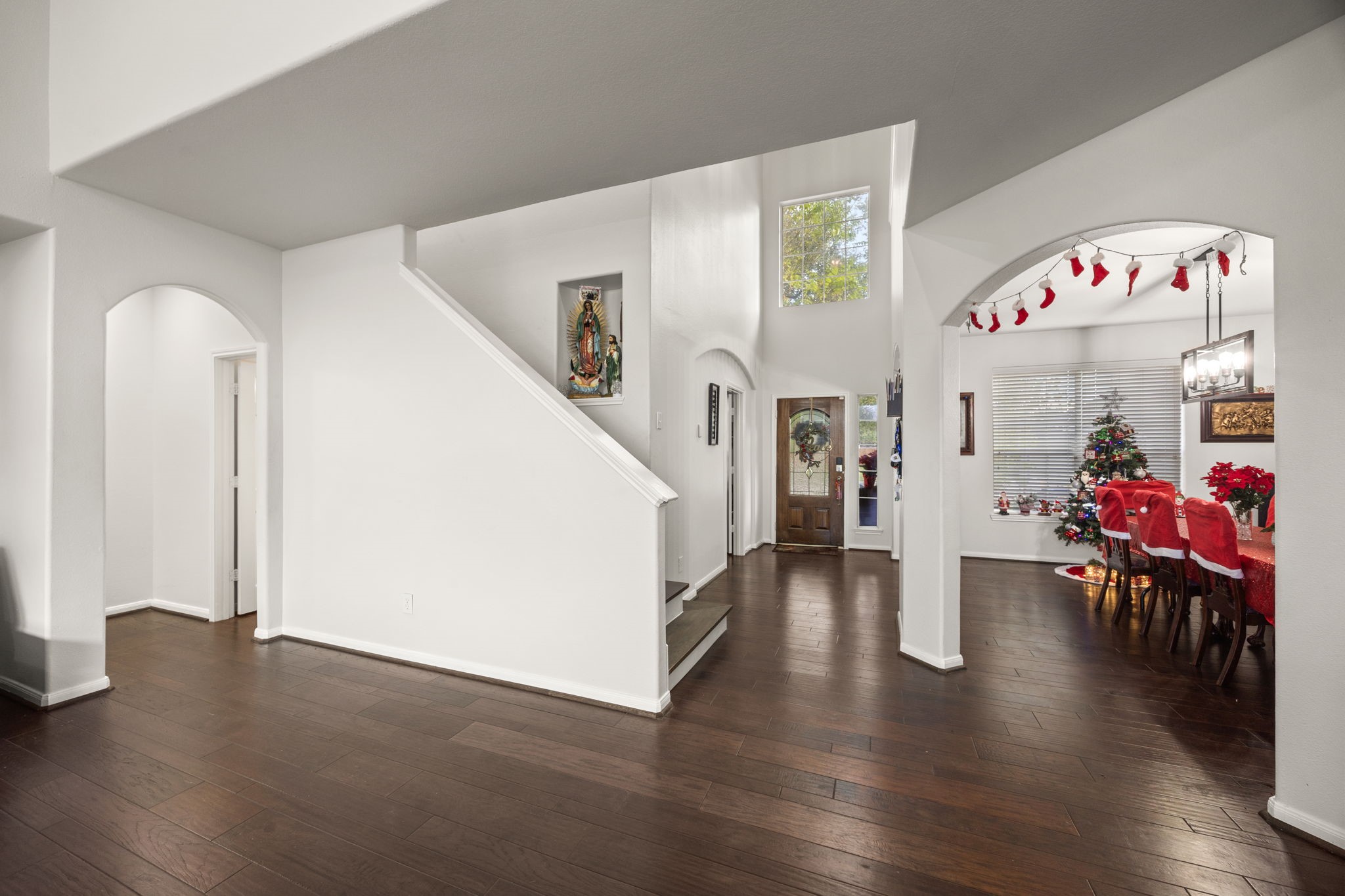 927 Spring Source Place Spring, TX 77373 - Photo 5 of 37 a view of an outdoor space with wooden floor