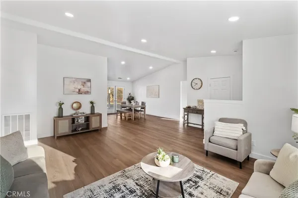 $369,999 | 14208 Apple Creek Drive, Victorville, CA 92395