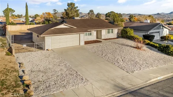 $369,999 | 14208 Apple Creek Drive, Victorville, CA 92395