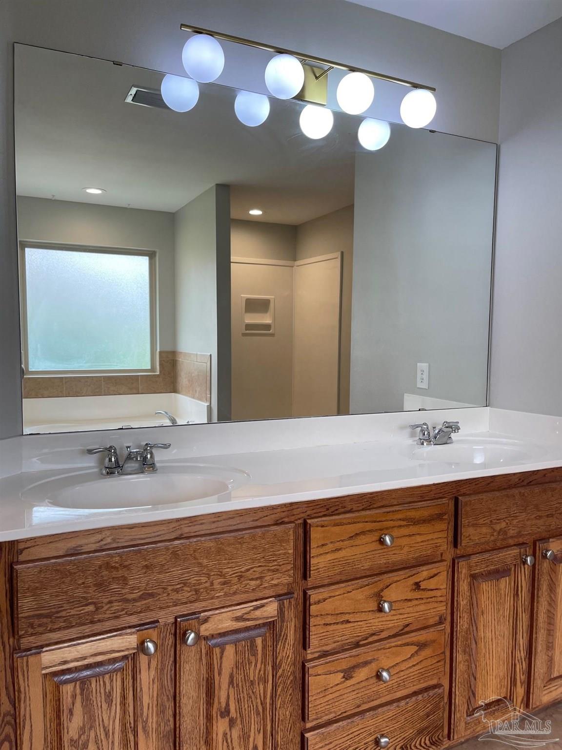 5503 Huntingdon Street Milton, FL 32570 - Photo 17 of 37