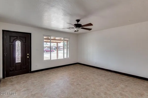 $3,495 | 1320 West 6th Street, Tempe, AZ 85281