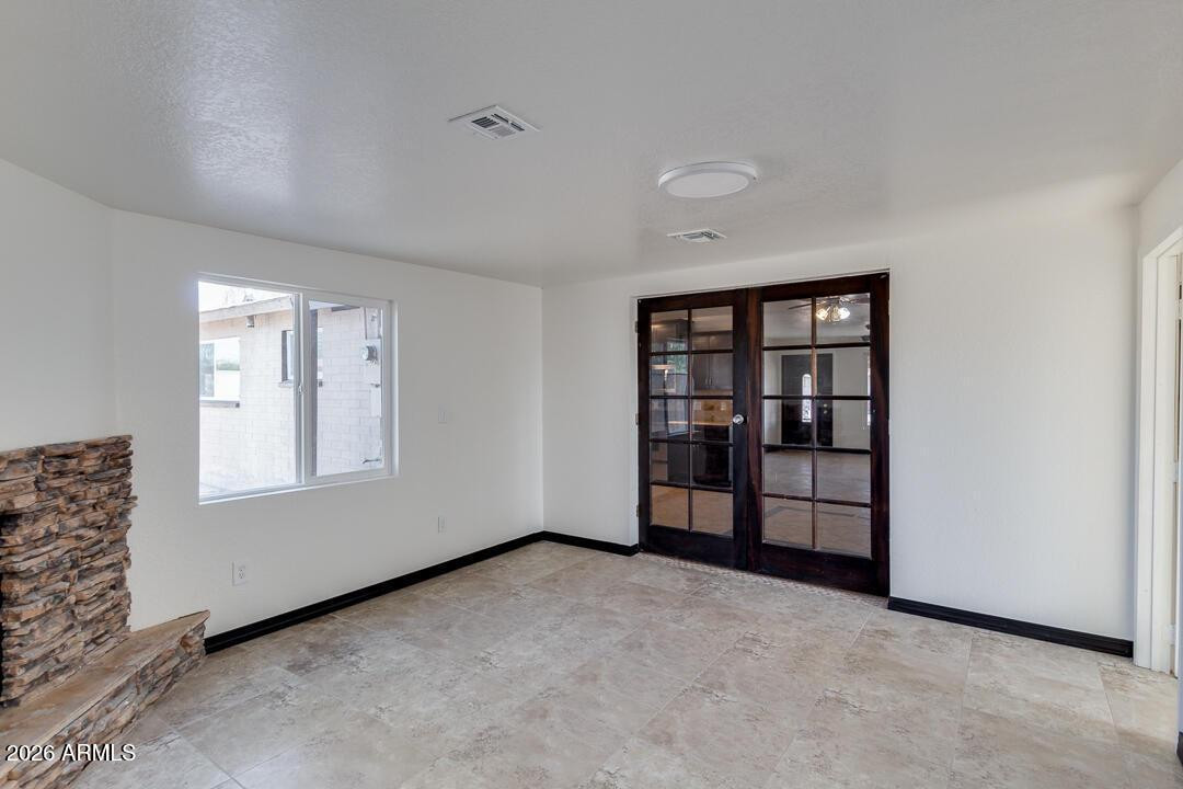 1320 West 6th Street Tempe, AZ 85281 - Photo 10 of 35 Photo #10