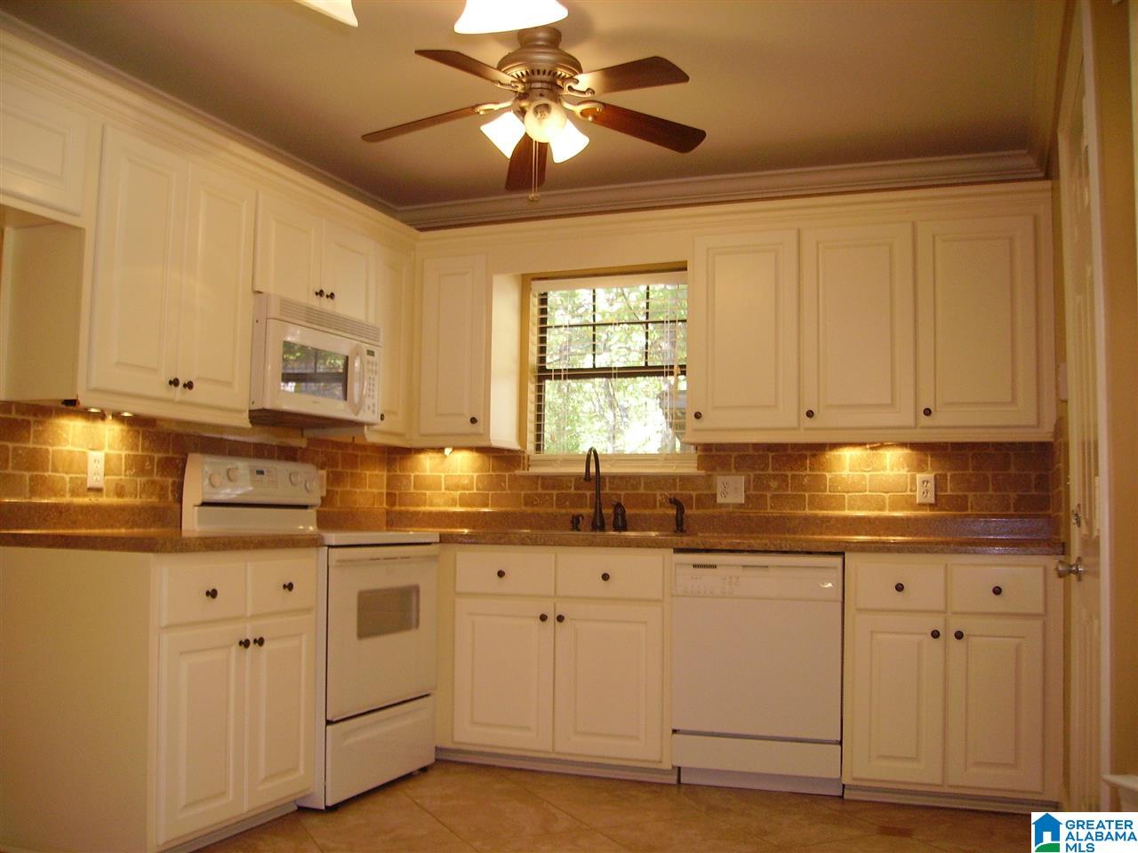 5906 Dewey Heights Road Pinson, AL 35126 - Photo 5 of 24