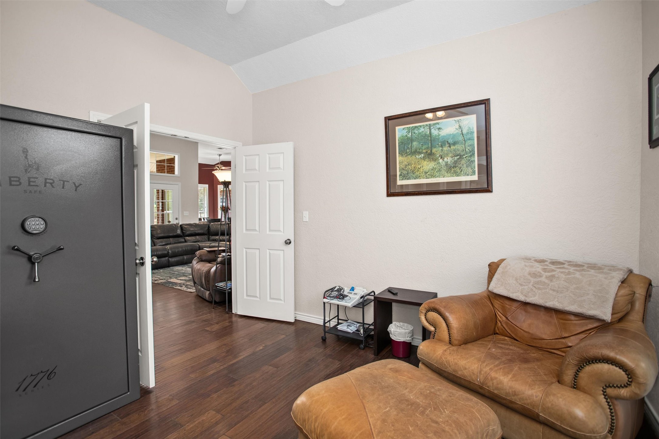 2101 San Antonio Road Crockett, TX 75835 - Photo 16 of 37 a living room with furniture and a wooden floor