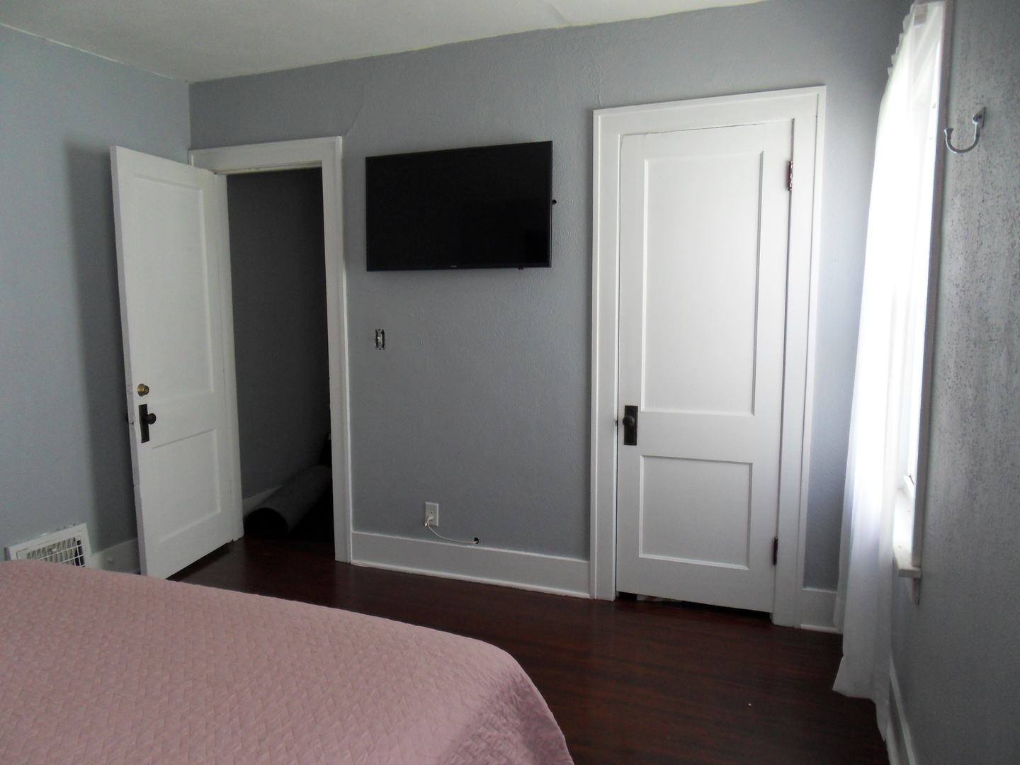 637 Bangs Street Aurora, IL 60505 - Photo 21 of 40