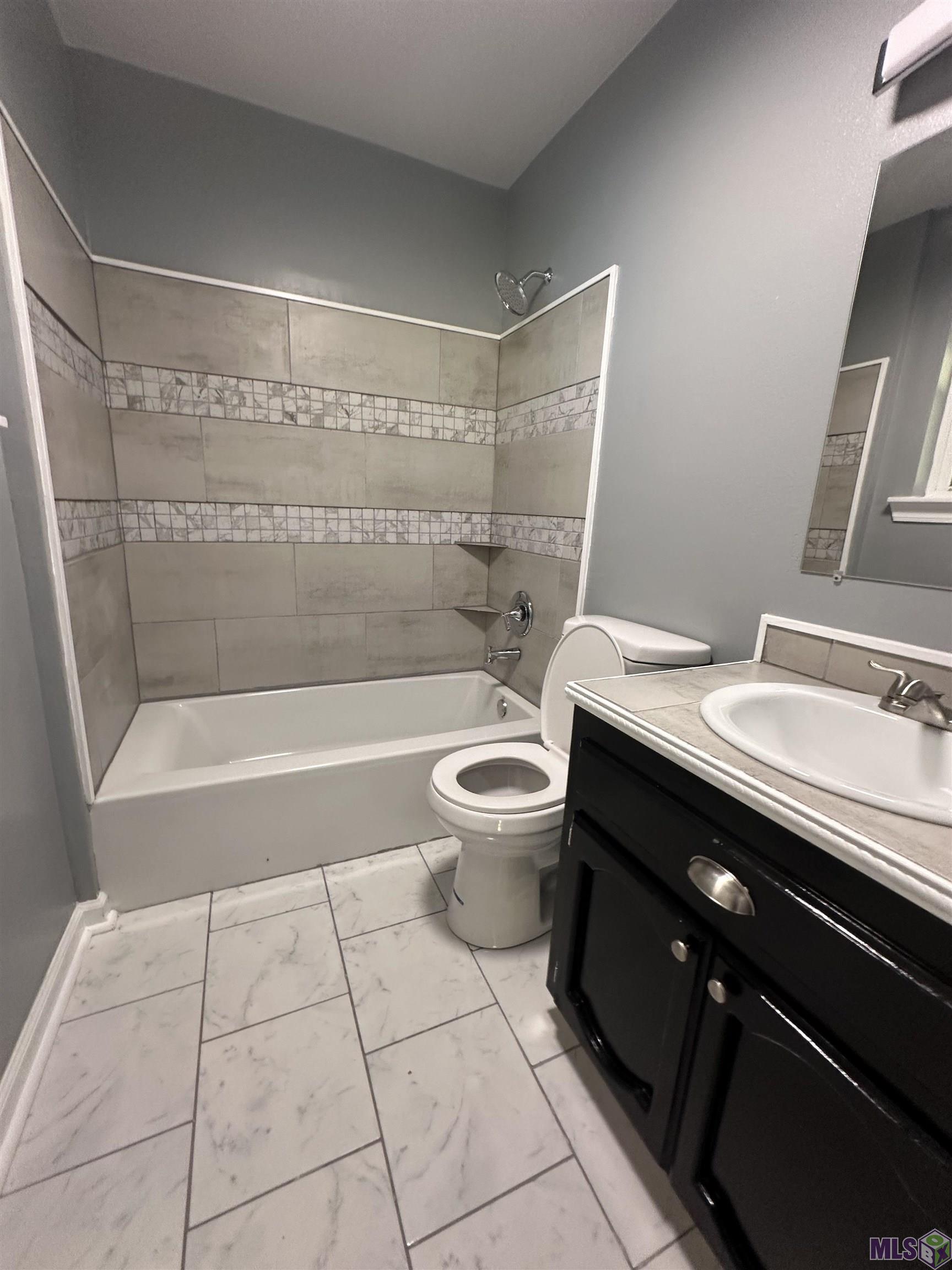 2523 Stonewood Drive Baton Rouge, LA 70816 - Photo 15 of 15 Primary Bathroom