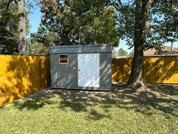 $2,100 | 2523 Stonewood Drive, Baton Rouge, LA 70816