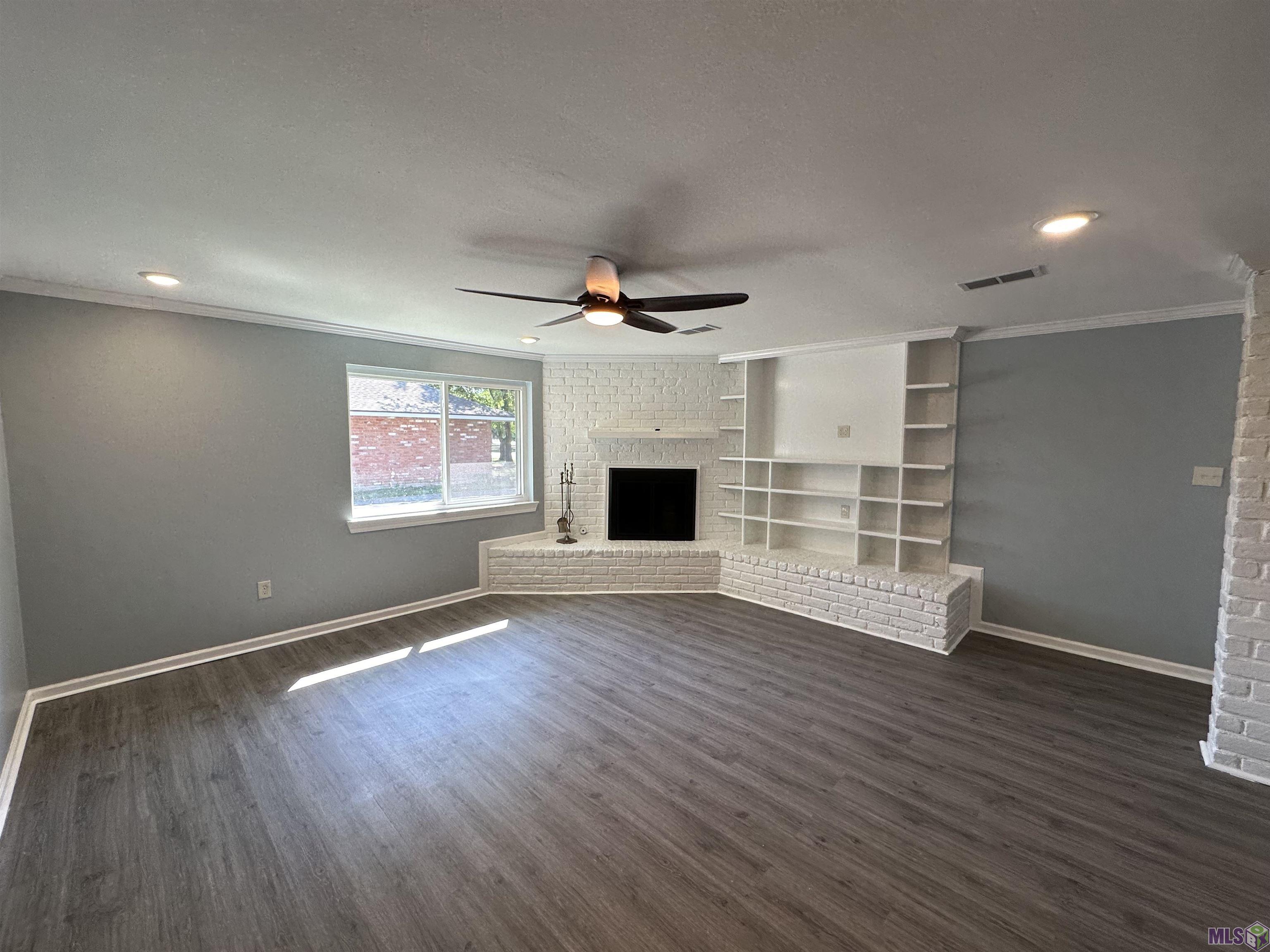 2523 Stonewood Drive Baton Rouge, LA 70816 - Photo 5 of 15 Living