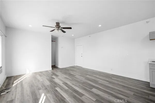 $1,625 | 228 South Kenwood Street, Unit 407, Glendale, CA 91205
