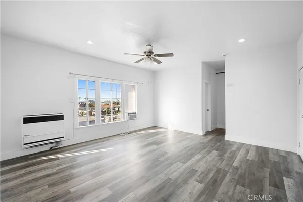 $1,625 | 228 South Kenwood Street, Unit 407, Glendale, CA 91205