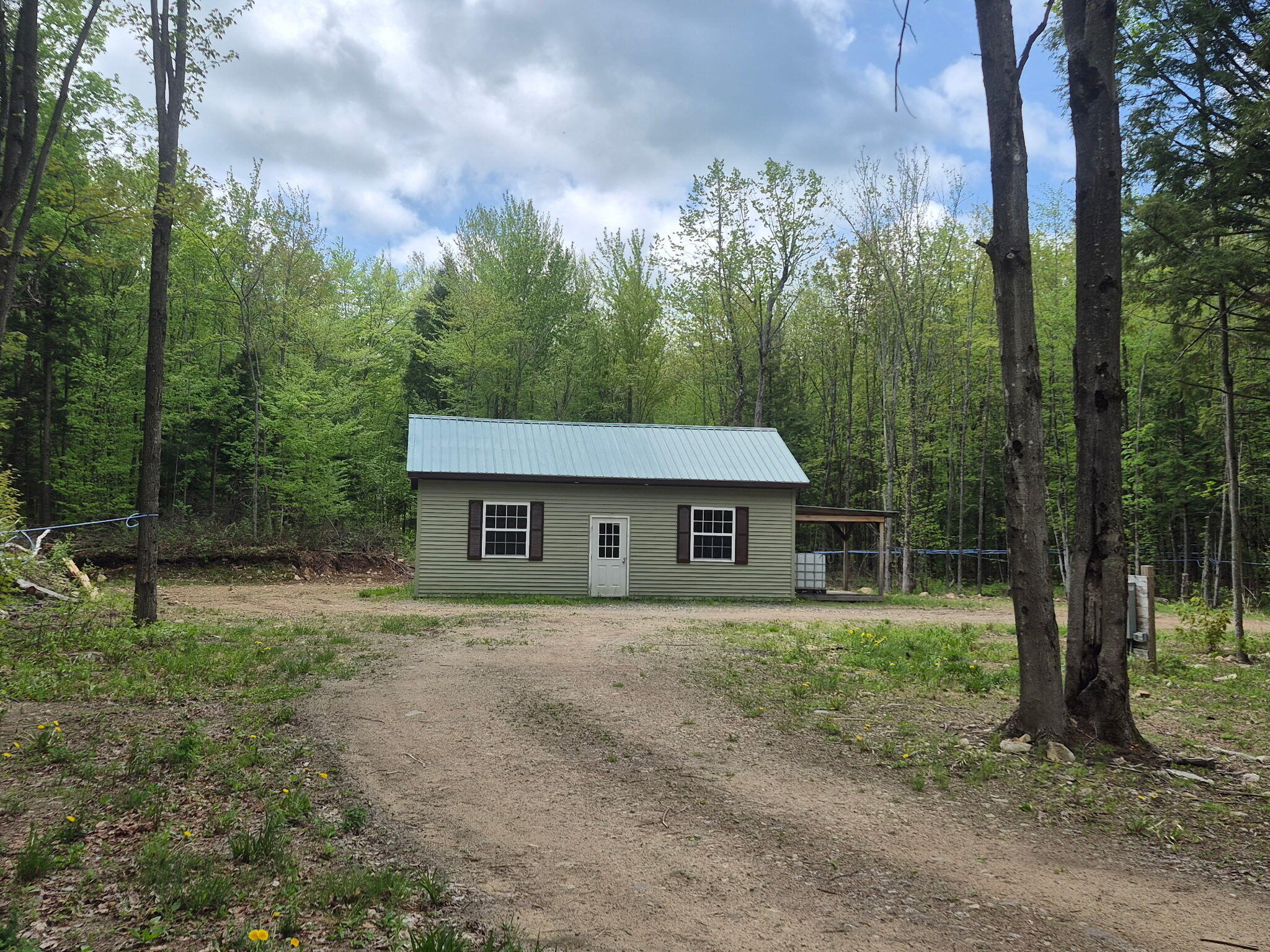 813 Bush Road Mooers Forks, NY 12959 - Photo 2 of 18 1000007455