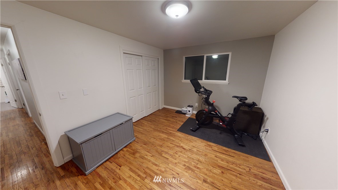 16652 104th Avenue Southeast Renton, WA 98055 - Photo 12 of 24 Gallery Image 12