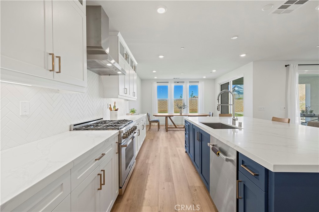 30015 Chestnut Lane Castaic, CA 91384 - Photo 15 of 60