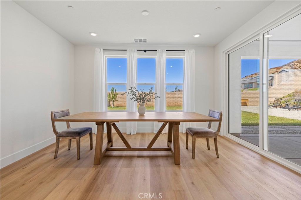 30015 Chestnut Lane Castaic, CA 91384 - Photo 16 of 60